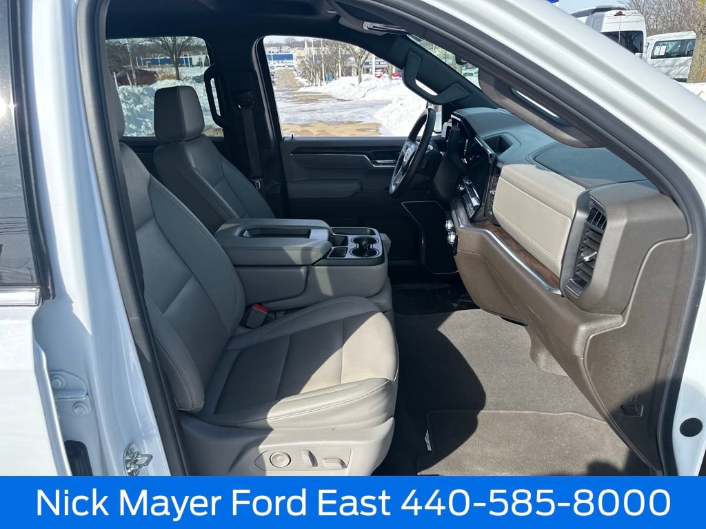 Used 2025 GMC Sierra 1500 SLT image 12