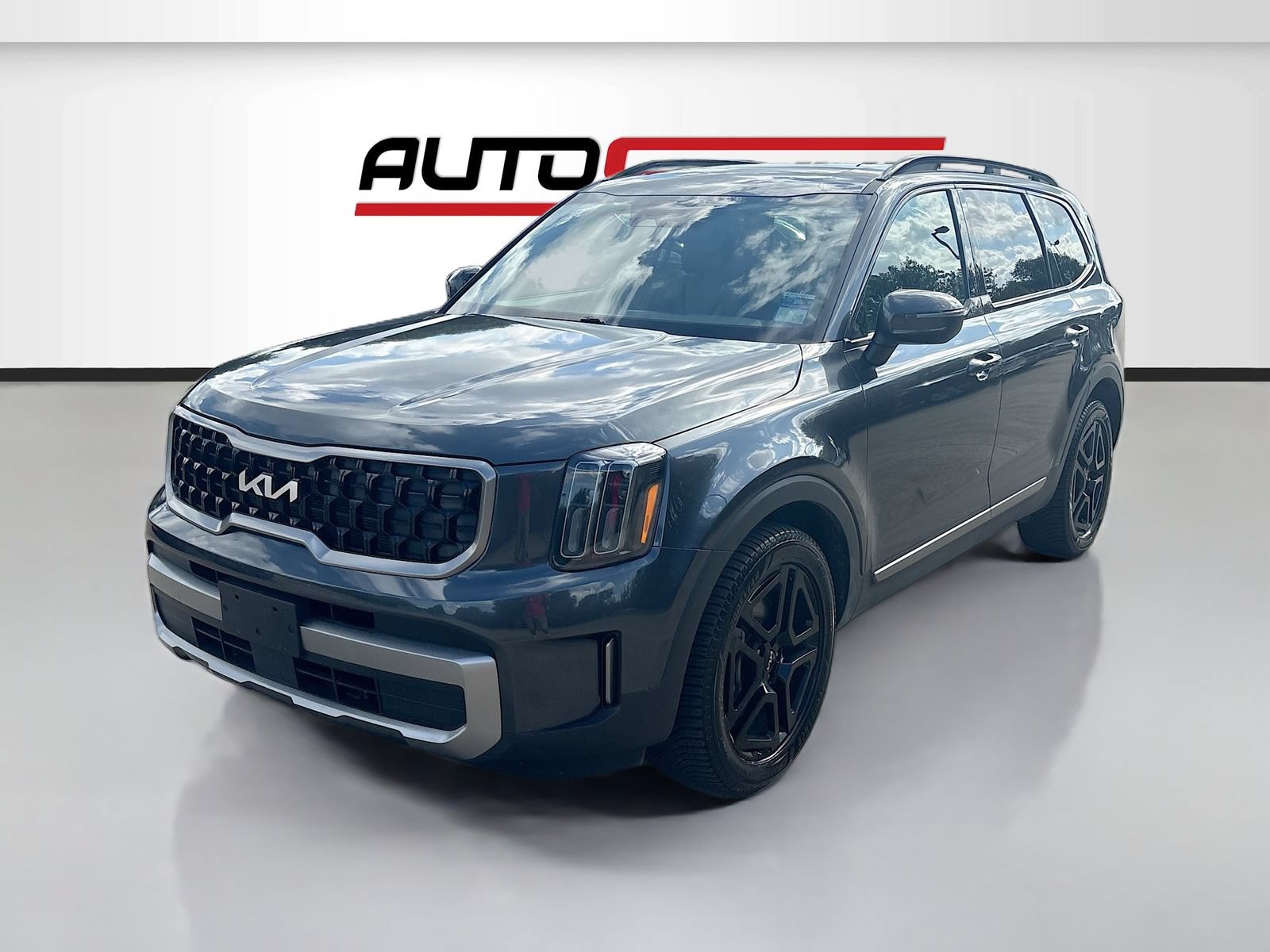 Used 2023 Kia Telluride EX X-Line AWD/4WD image 3