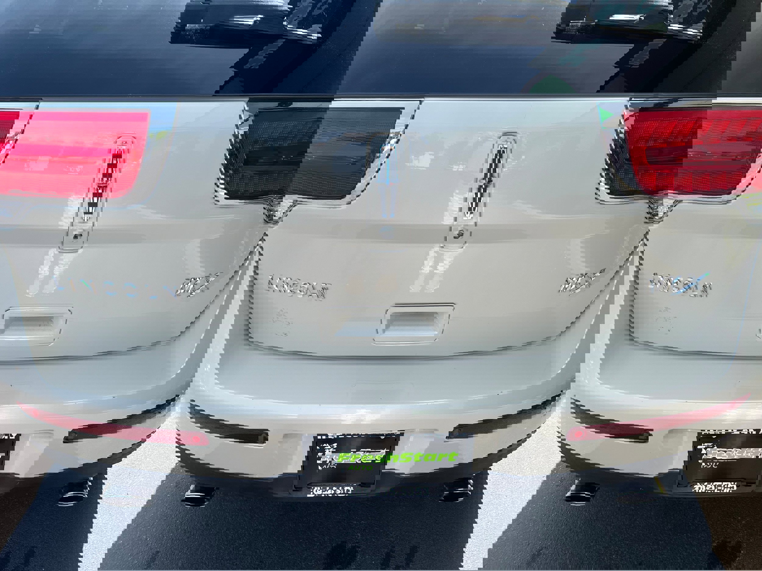 Used 2014 Lincoln MKX w/ Equipment Group 101A image 6