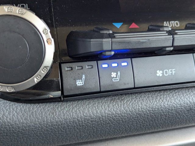 Used 2024 Toyota Tundra Limited image 29