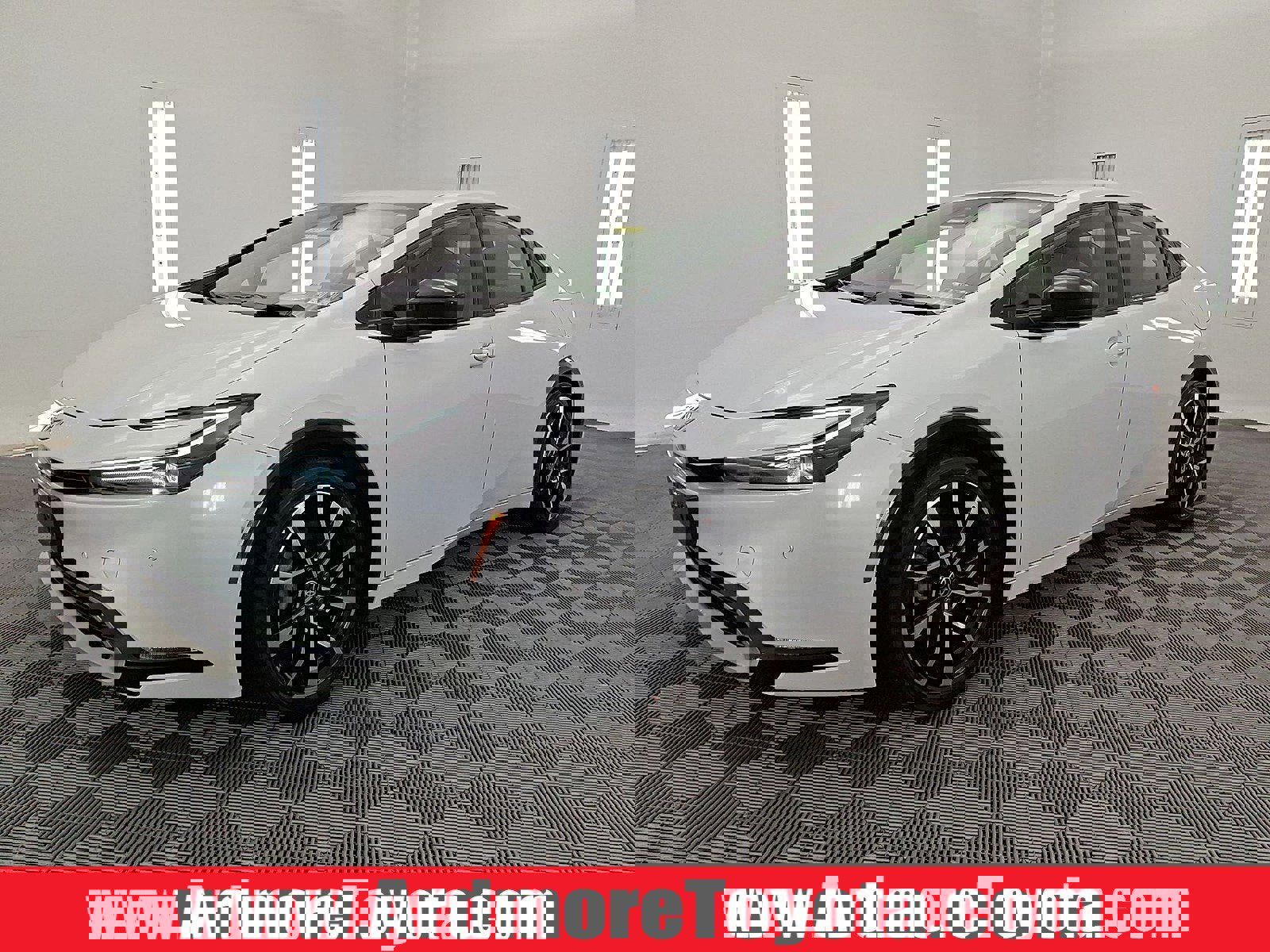 Used 2023 Toyota Prius Prime XSE image 1