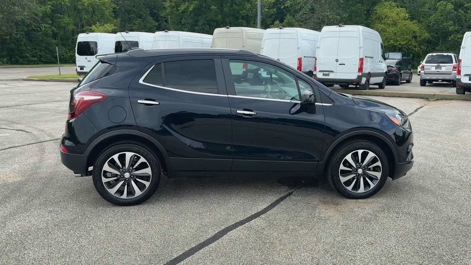 Certified 2021 Buick Encore Preferred w/ Safety Package FWD image 9