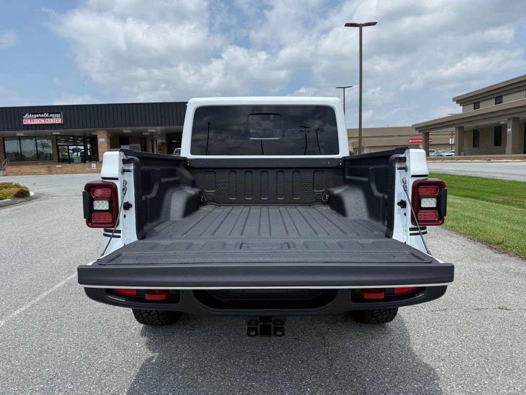 New 2026 Jeep Gladiator Mojave AWD/4WD image 13