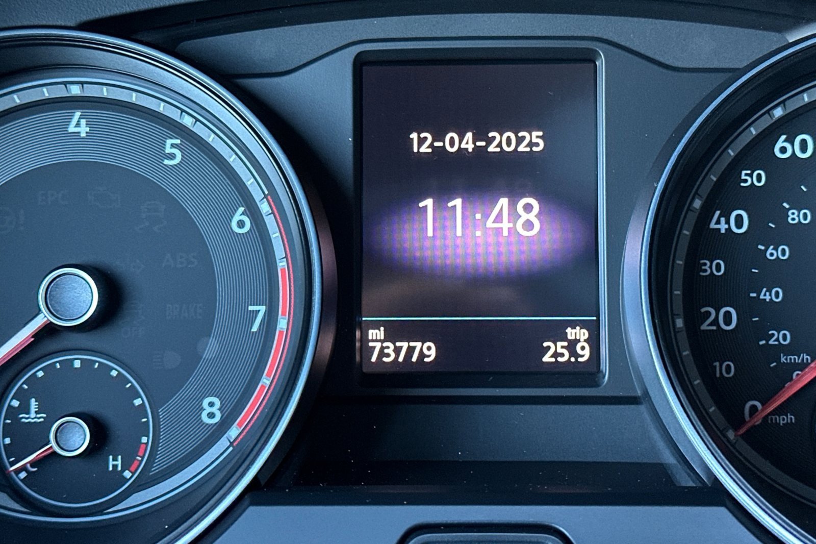 Used 2020 Volkswagen Atlas Cross Sport SE w/ Panoramic Sunroof Package image 27