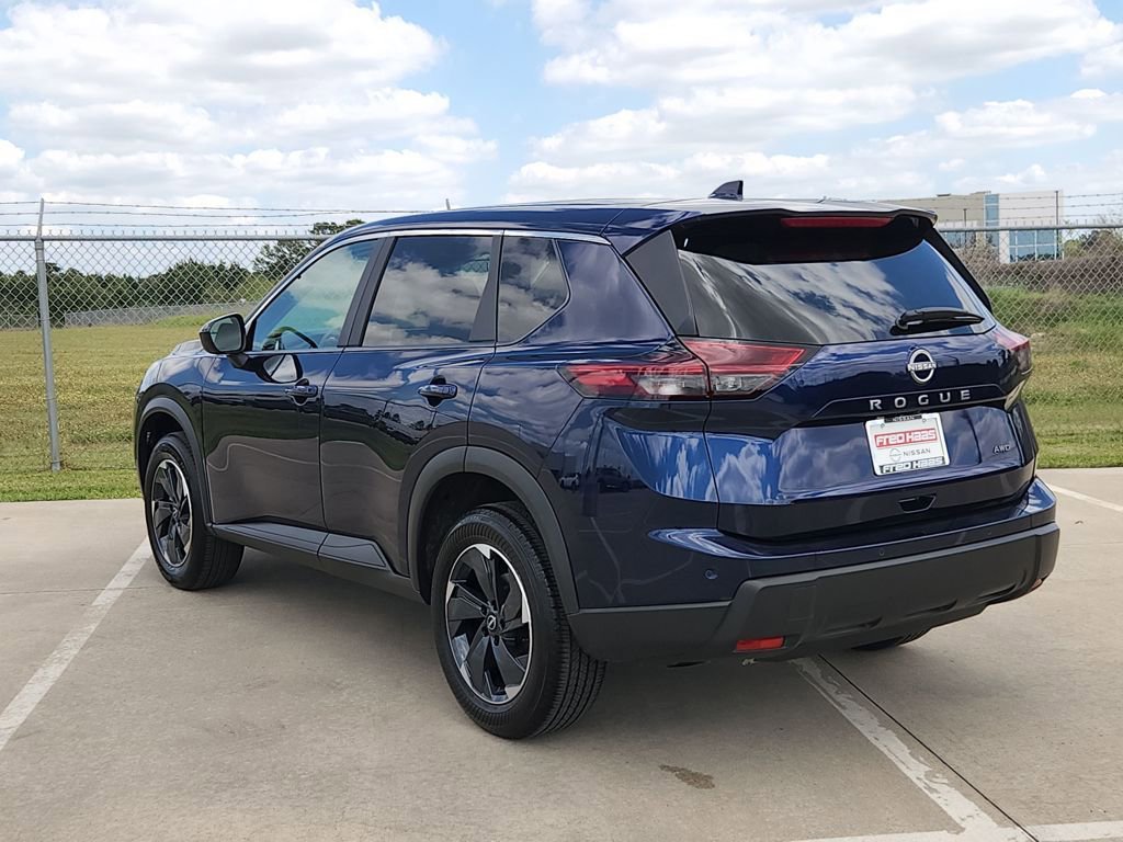 Used 2025 Nissan Rogue SV image 7