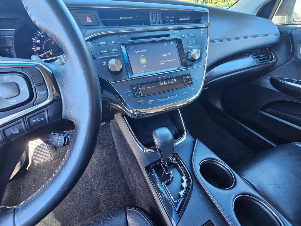 Used 2017 Toyota Avalon XLE w/ Carpet Mat Package FWD image 29
