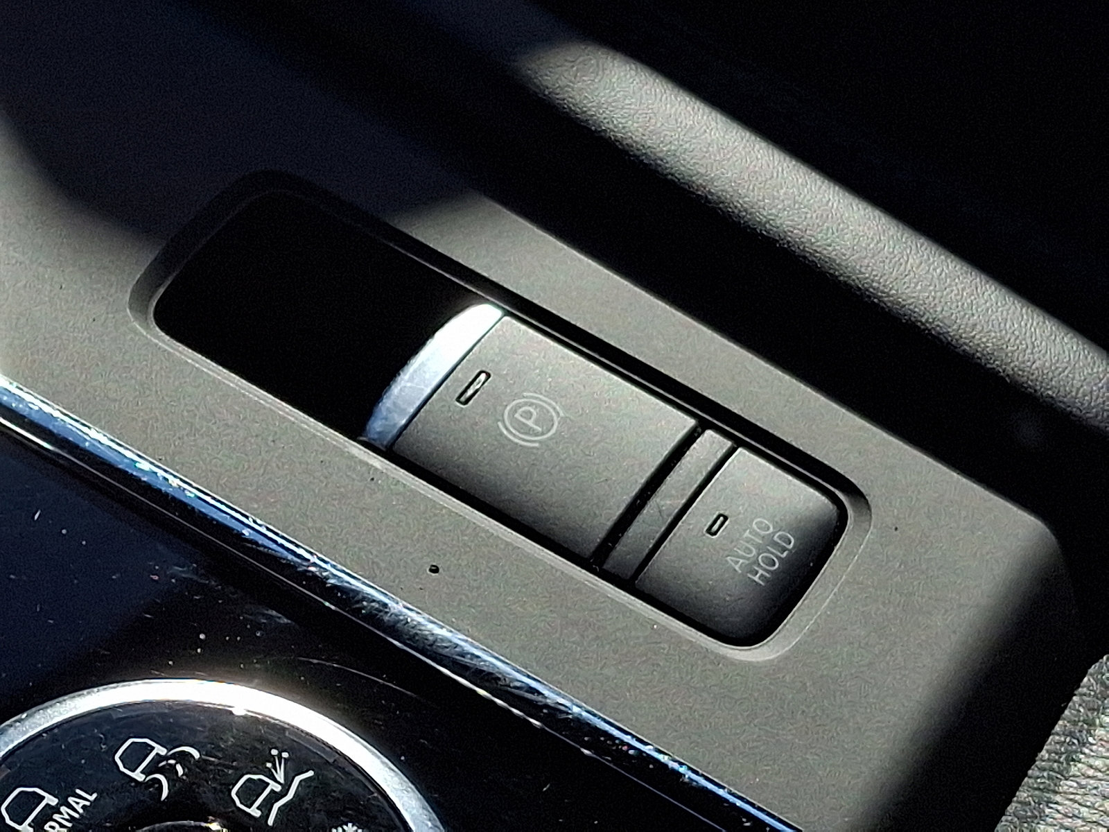 Used 2024 Mitsubishi Outlander SE image 26