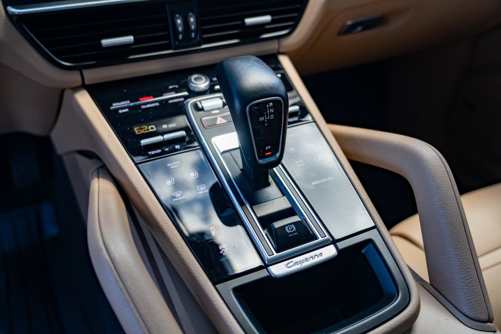 Used 2019 Porsche Cayenne E-Hybrid AWD/4WD image 22