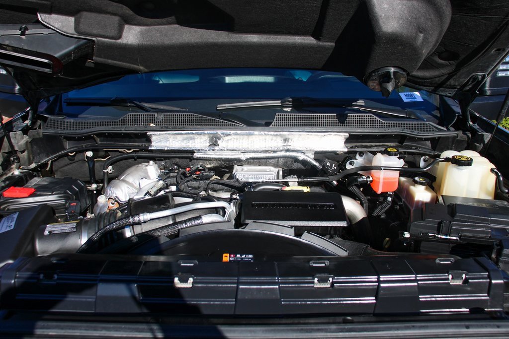 Used 2020 Chevrolet Silverado 2500 LTZ w/ LTZ Premium Package image 11