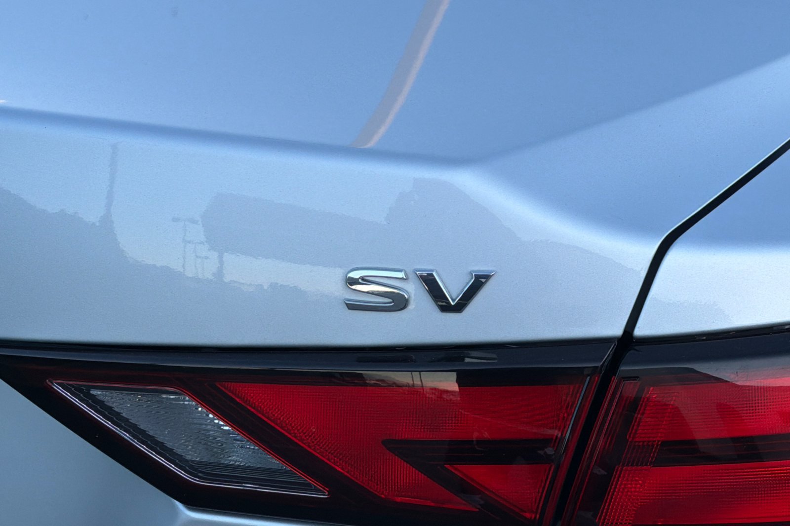 Used 2023 Nissan Sentra SV FWD image 40