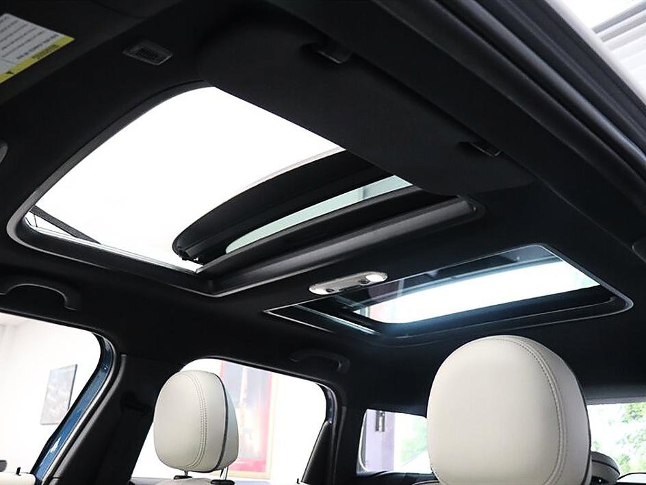 Used 2023 MINI Cooper Countryman S w/ Signature Upholstery Package image 18