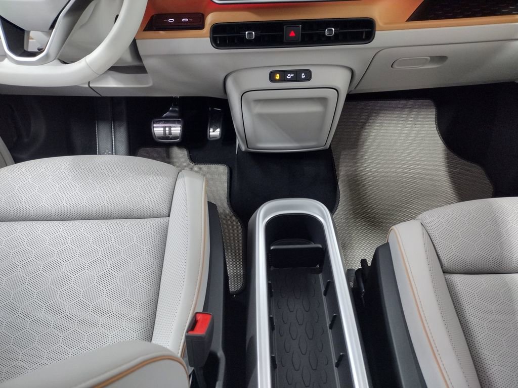 New 2025 Volkswagen ID. Buzz 1st Edition image 44