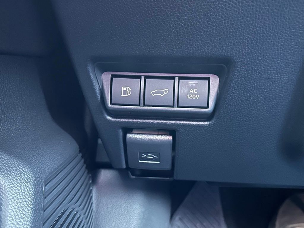 New 2026 Toyota Prius Plug-In Hybrid FWD image 28