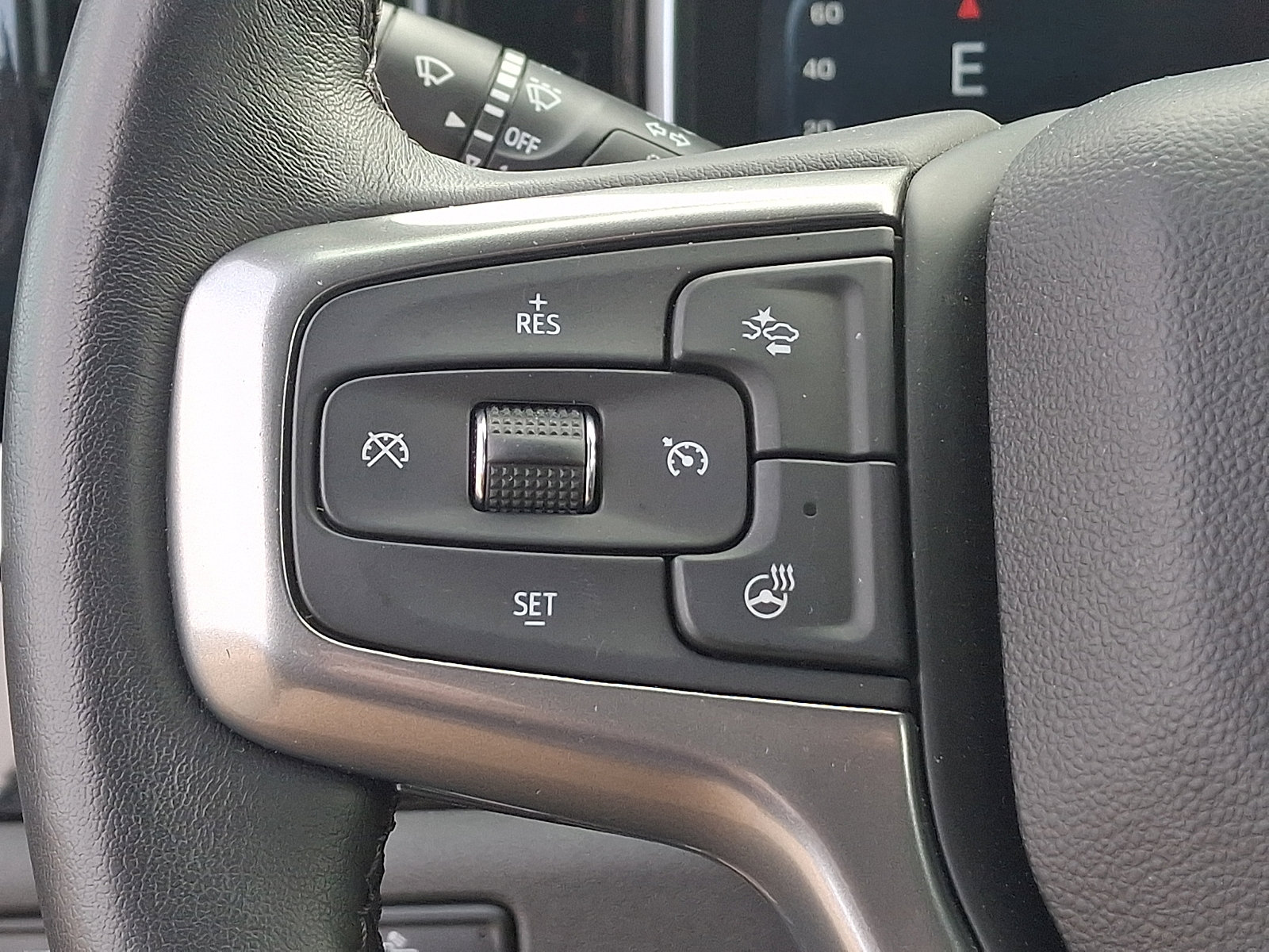 Used 2022 Chevrolet Silverado 1500 LT AWD/4WD image 22