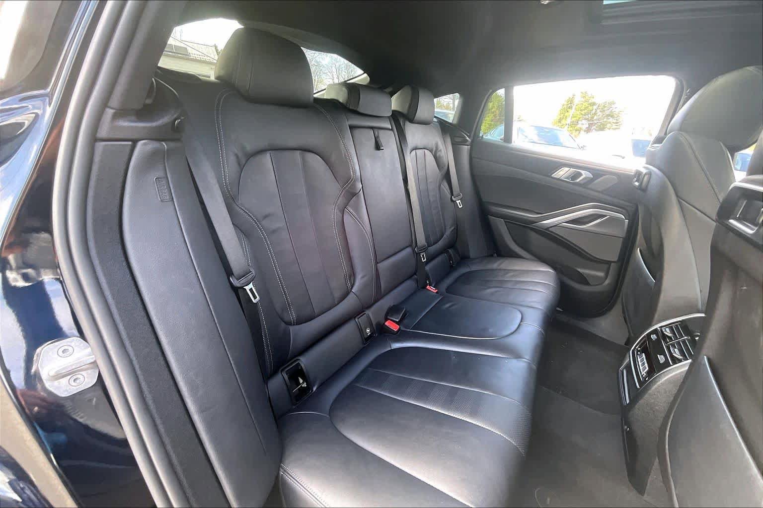 Certified 2022 BMW X6 xDrive40i w/ M Sport Package AWD/4WD image 19