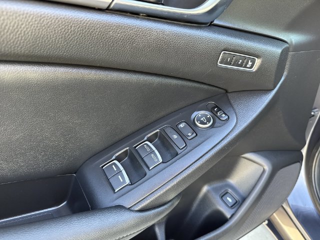 Used 2021 Honda Accord Touring image 17