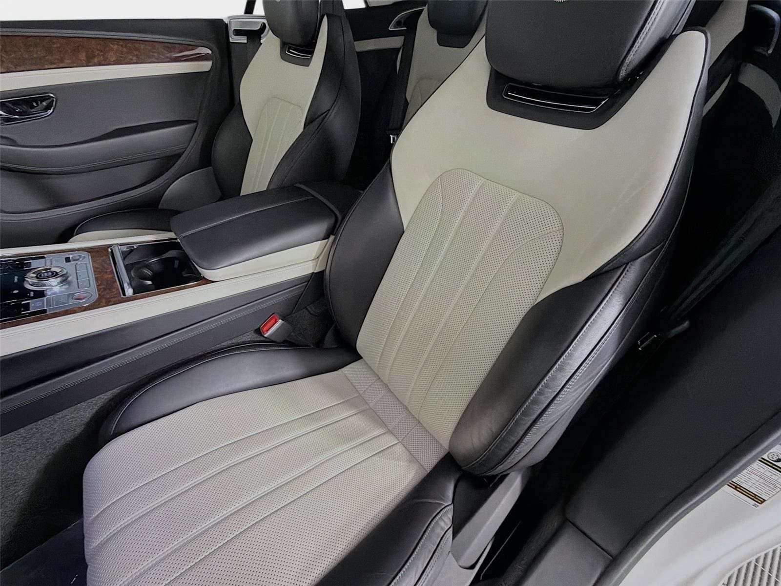 Used 2022 Bentley Continental GT AWD/4WD image 11