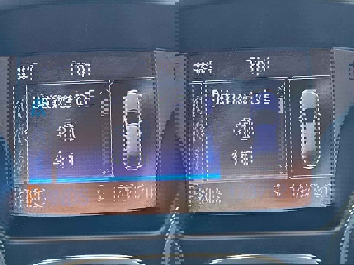 Used 2013 Ford Escape SEL image 25