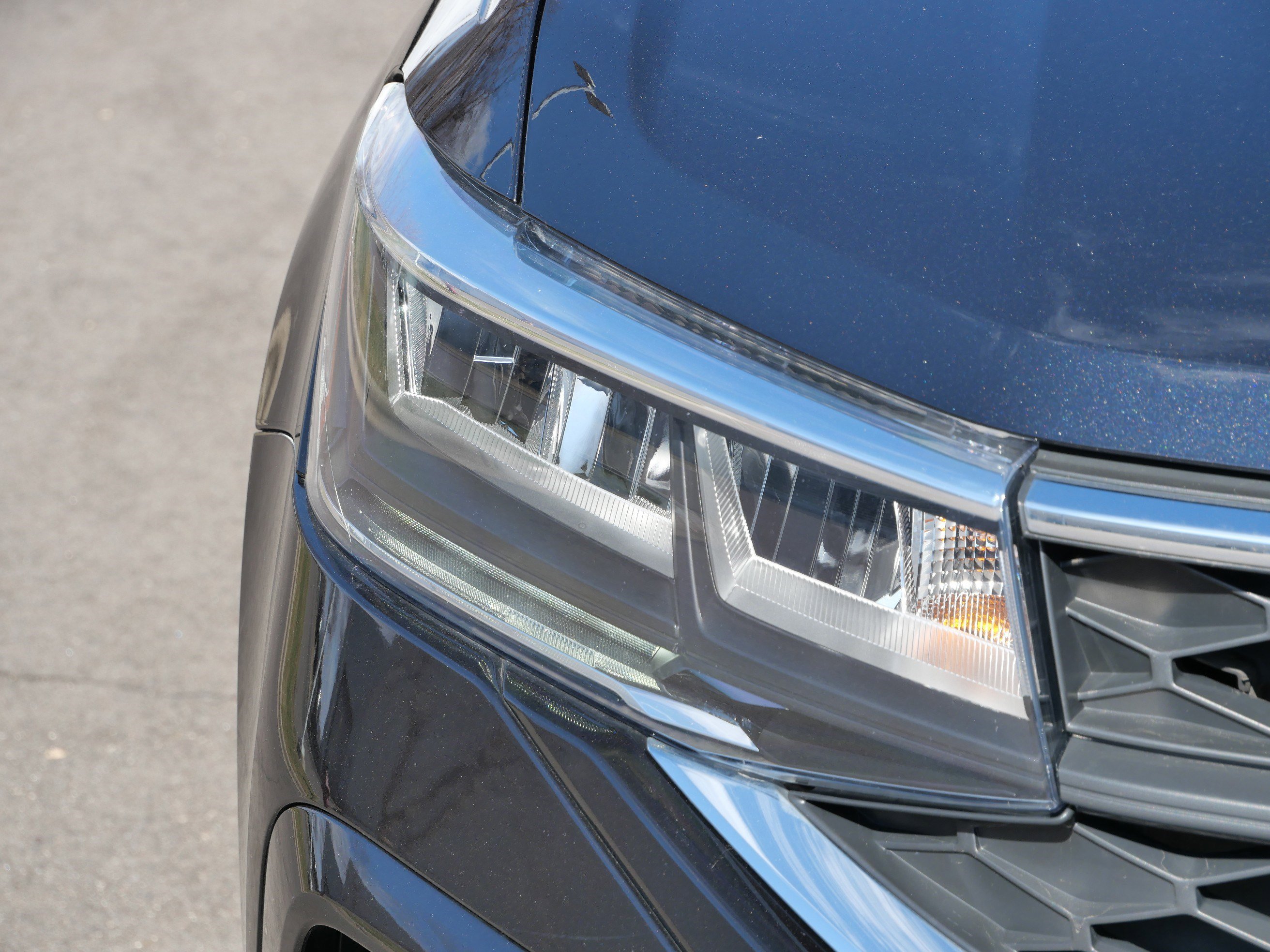 Certified 2022 Volkswagen Taos SE AWD/4WD image 16