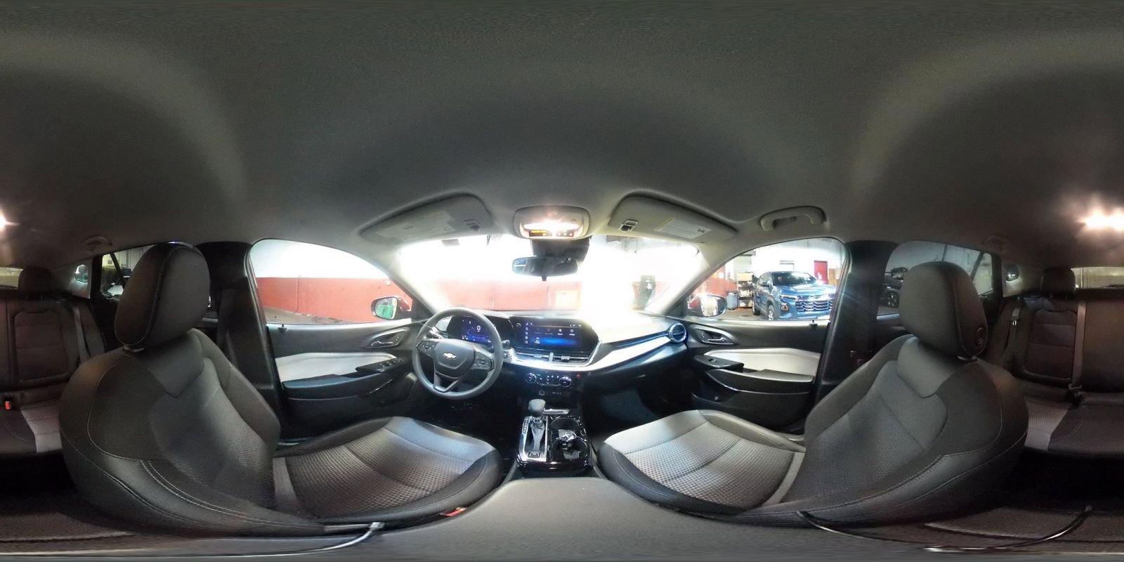 Used 2025 Chevrolet Trax LT image 41