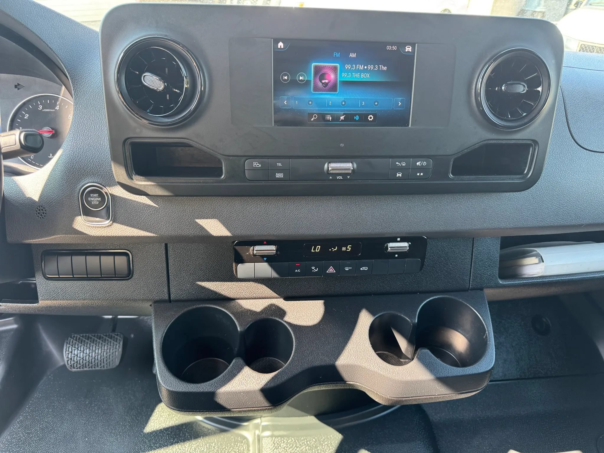 Used 2022 Mercedes-Benz Sprinter 1500 image 19