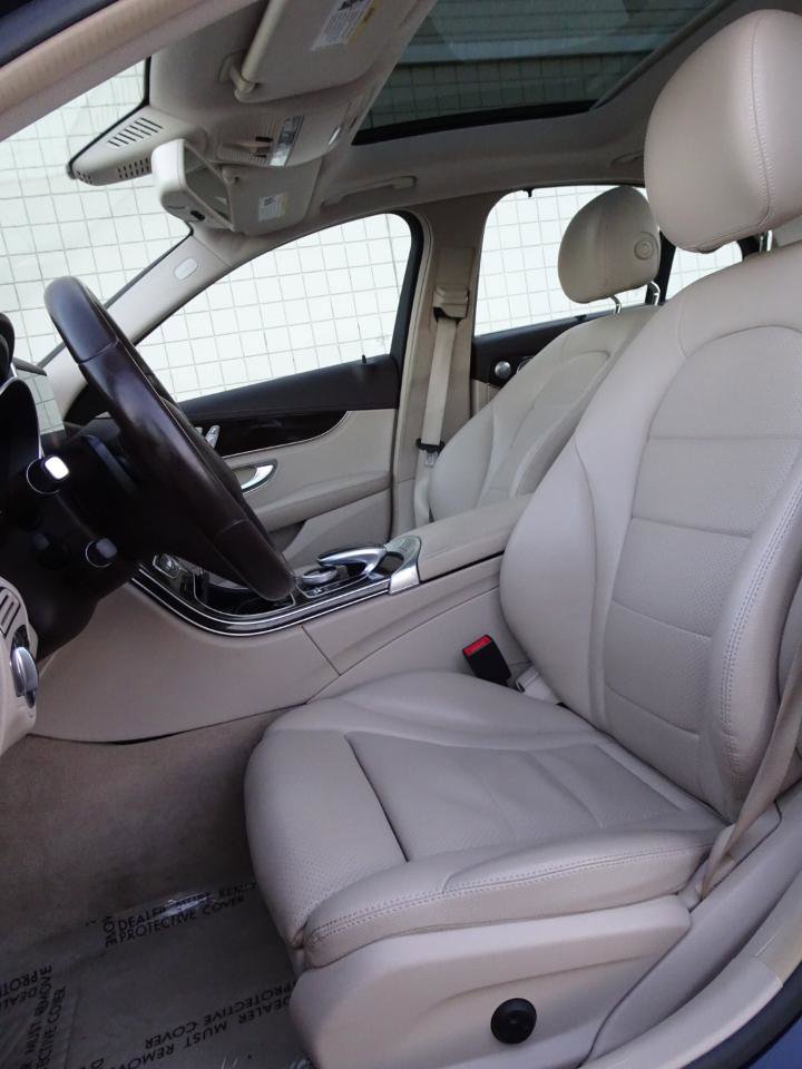 Used 2015 Mercedes-Benz C 300 4MATIC Sedan image 11