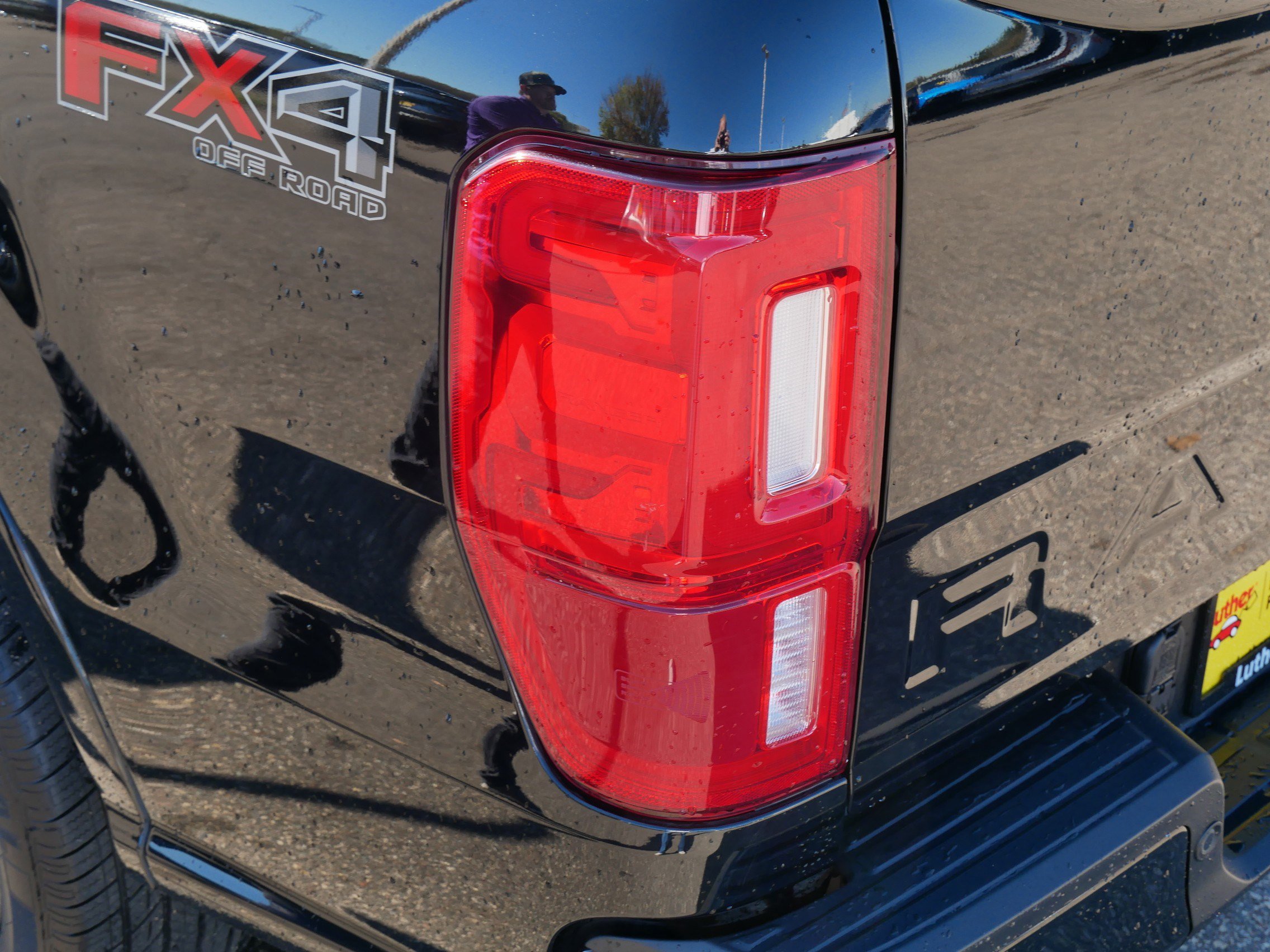 Certified 2019 Ford Ranger Lariat w/ Black Appearance Package image 17