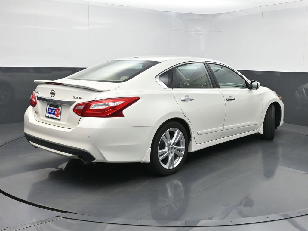 Used 2017 Nissan Altima 3.5 SL w/ 3.5SL Technology Package FWD image 21