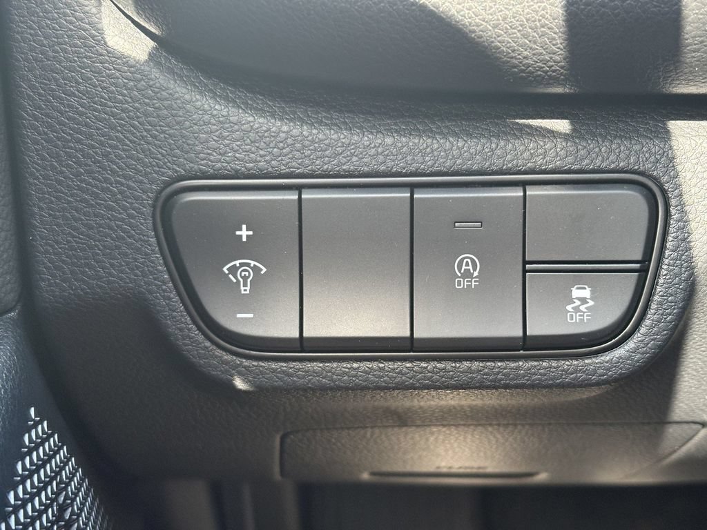 New 2026 Kia Seltos S FWD image 19