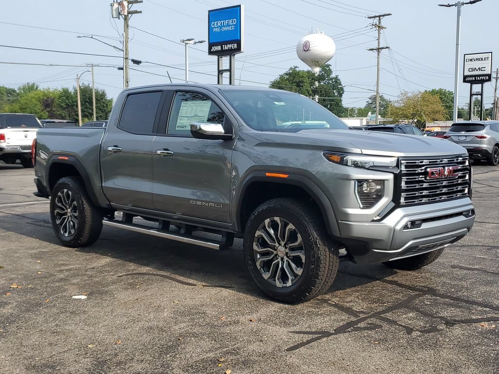 New 2026 GMC Canyon Denali w/ LPO, Black Badging Package AWD/4WD image 3