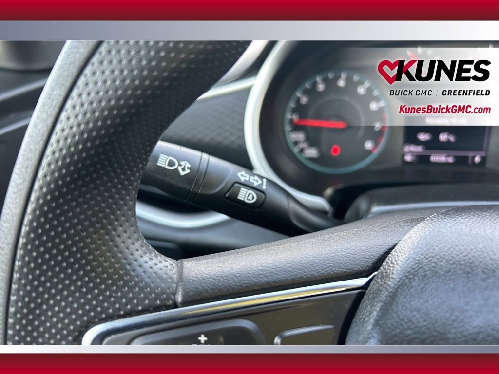 Used 2023 Chevrolet Malibu LT image 31