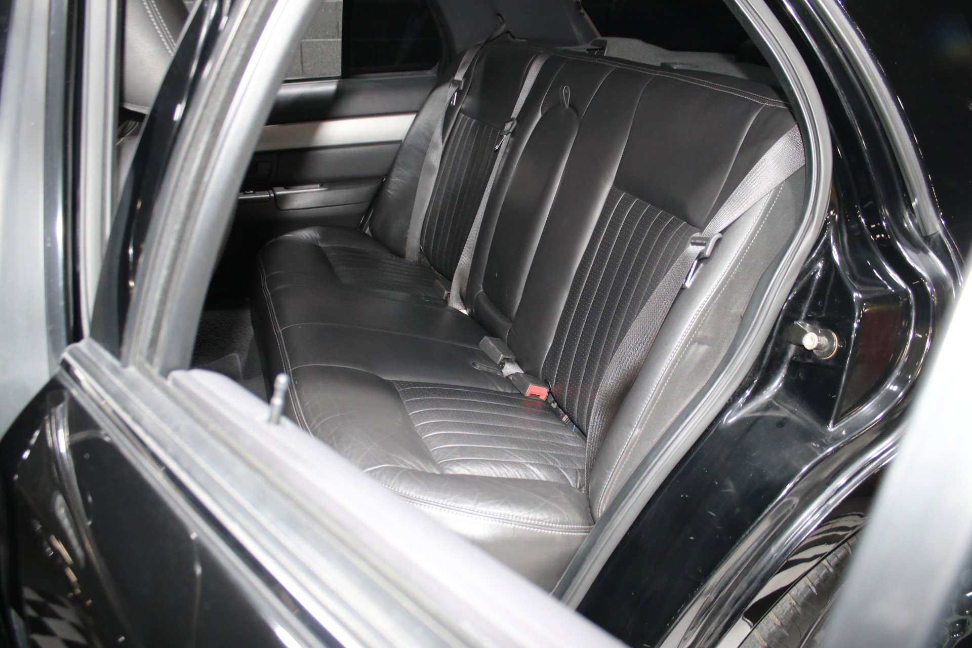 Used 2004 Mercury Marauder image 4