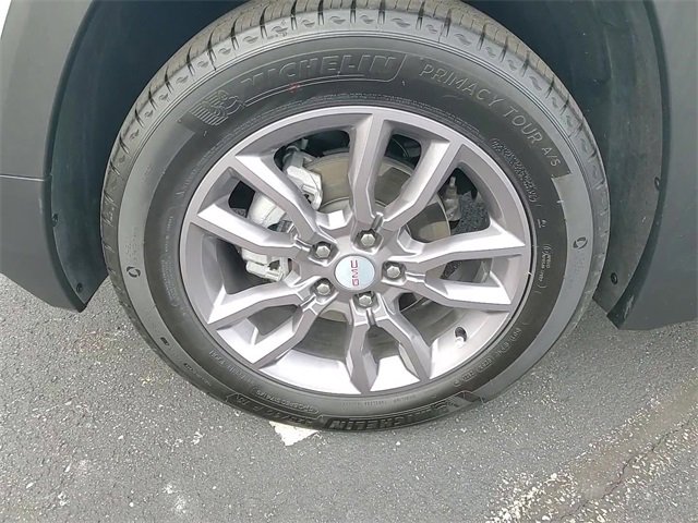 Used 2022 GMC Terrain SLT w/ LPO, Floor Liner Package image 9