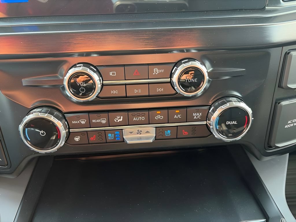 New 2026 Ford F350 Lariat w/ Chrome Package AWD/4WD image 14