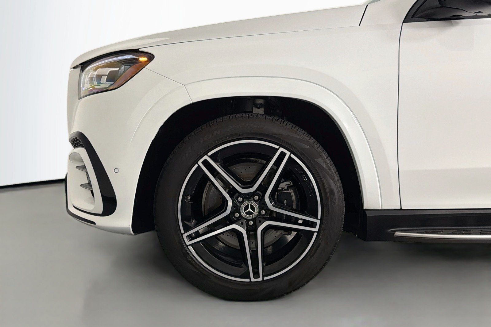 Certified 2024 Mercedes-Benz GLS 450 4MATIC image 11