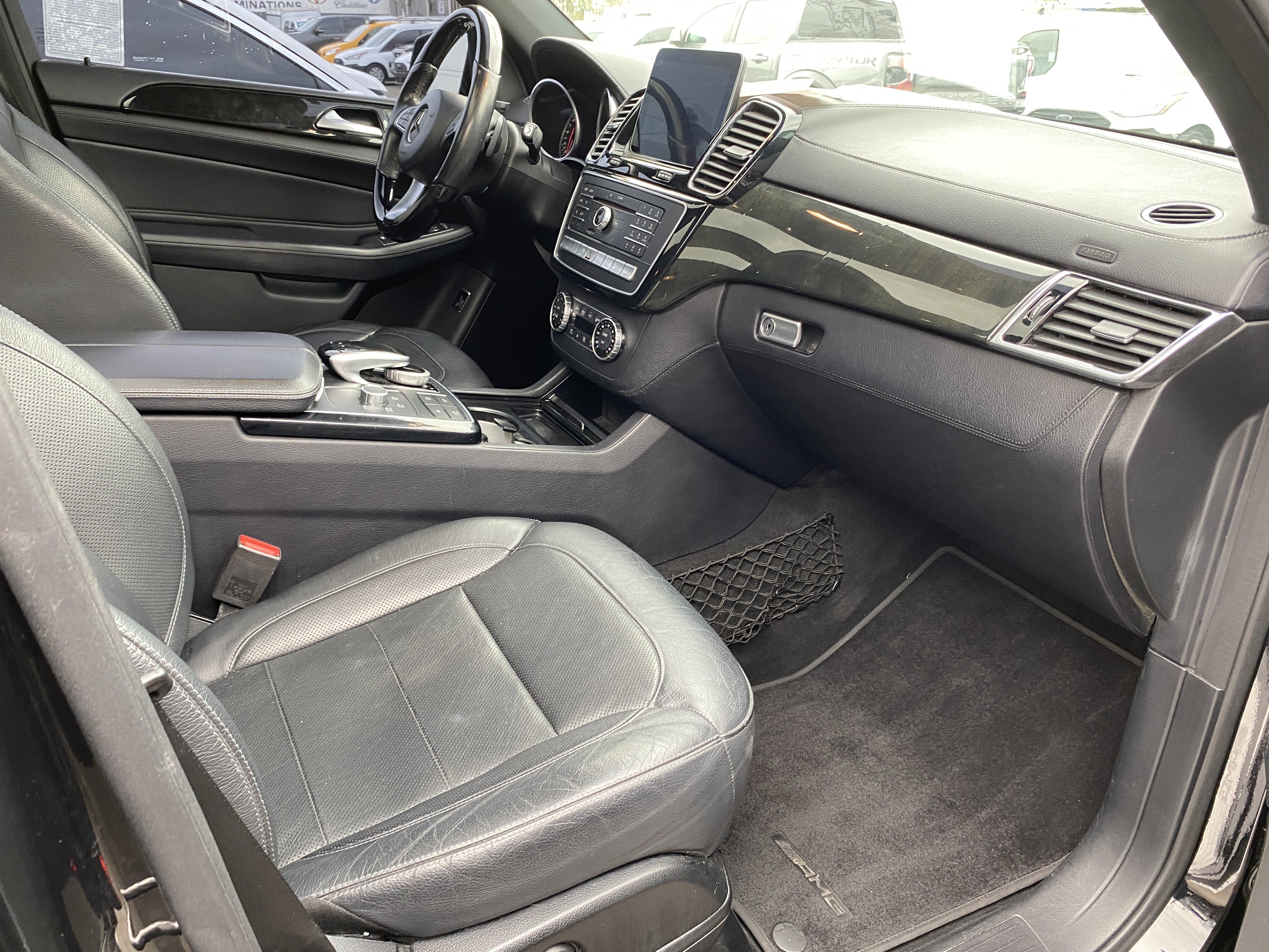 Used 2018 Mercedes-Benz GLE 43 AMG 4MATIC w/ Premium 2 Package image 24