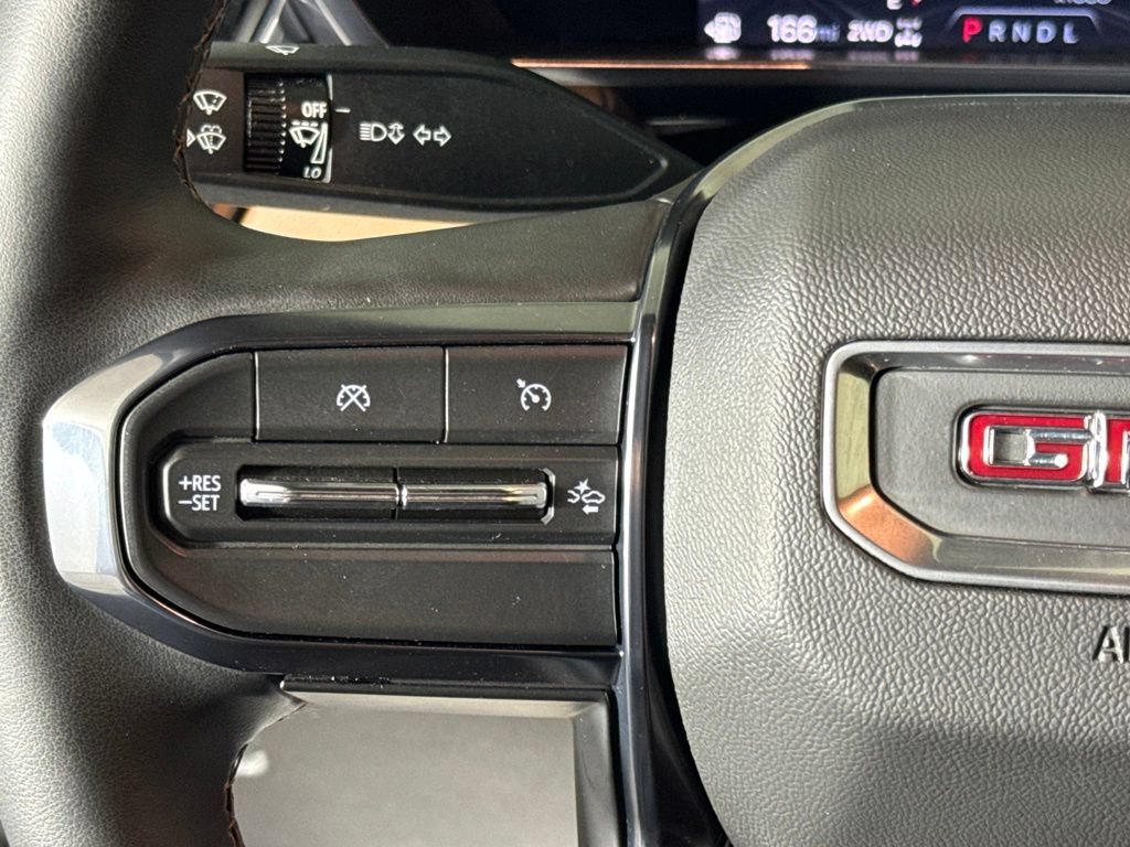 Certified 2023 GMC Canyon AT4 w/ AT4 Premium Package AWD/4WD image 20