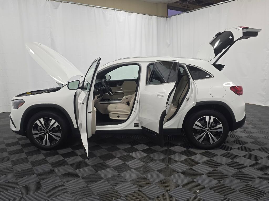 Used 2026 Mercedes-Benz GLA 250 4MATIC image 12