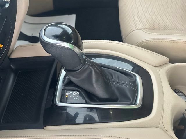 Used 2018 Nissan Rogue SL w/ Premium Package AWD/4WD image 7