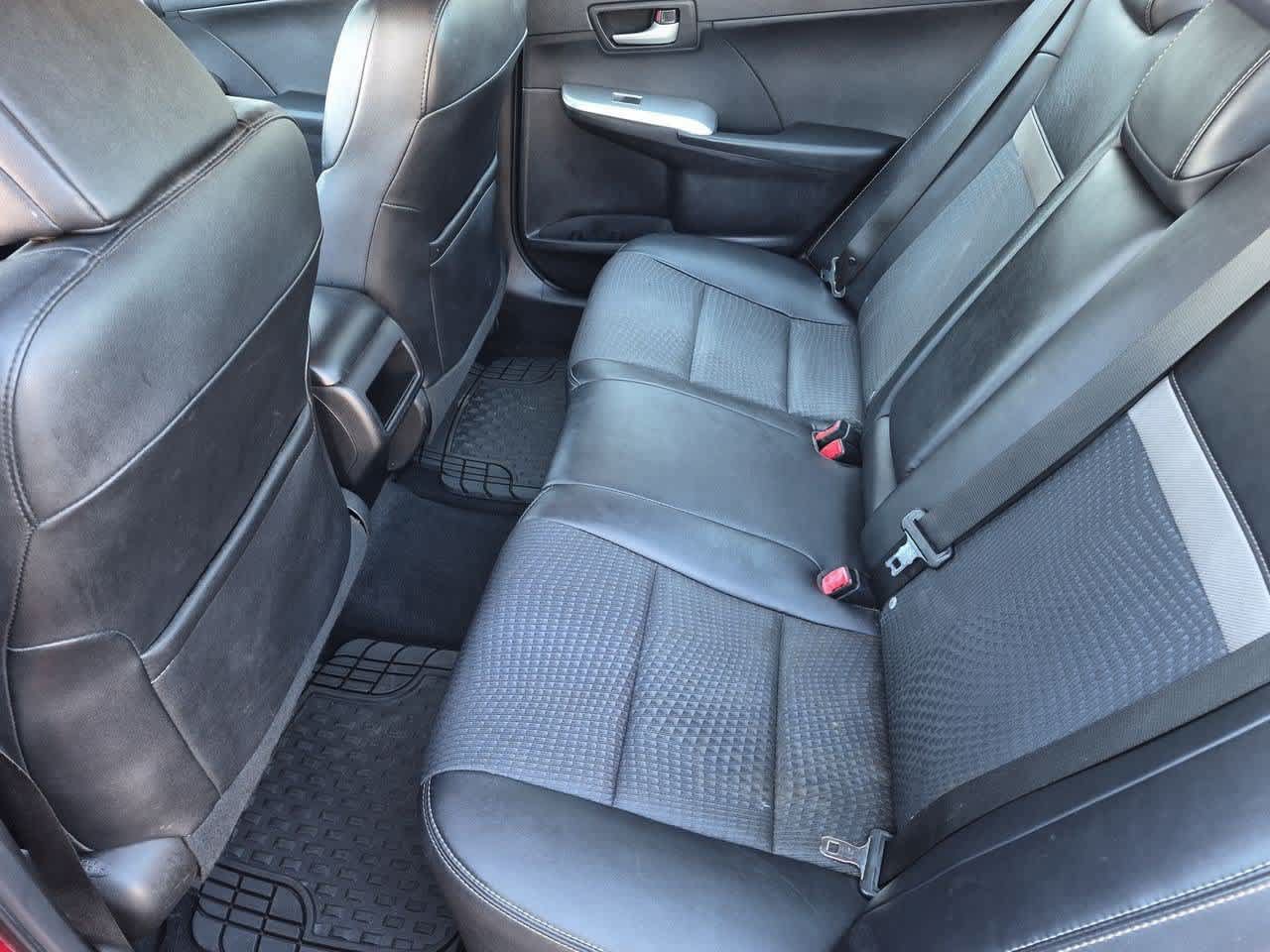 Used 2013 Toyota Camry SE FWD image 19