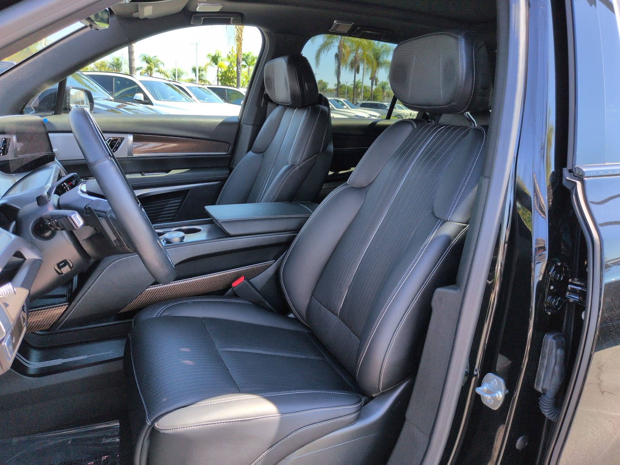 Used 2026 Cadillac Vistiq Sport w/ LPO, Floor Liner Package AWD/4WD image 16