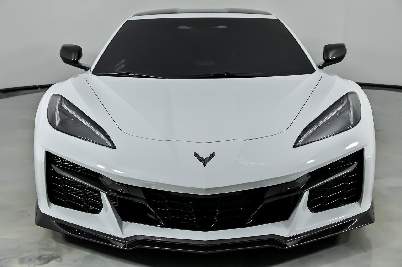 Used 2023 Chevrolet Corvette Z06 w/ Engine Appearance Package RWD image 5