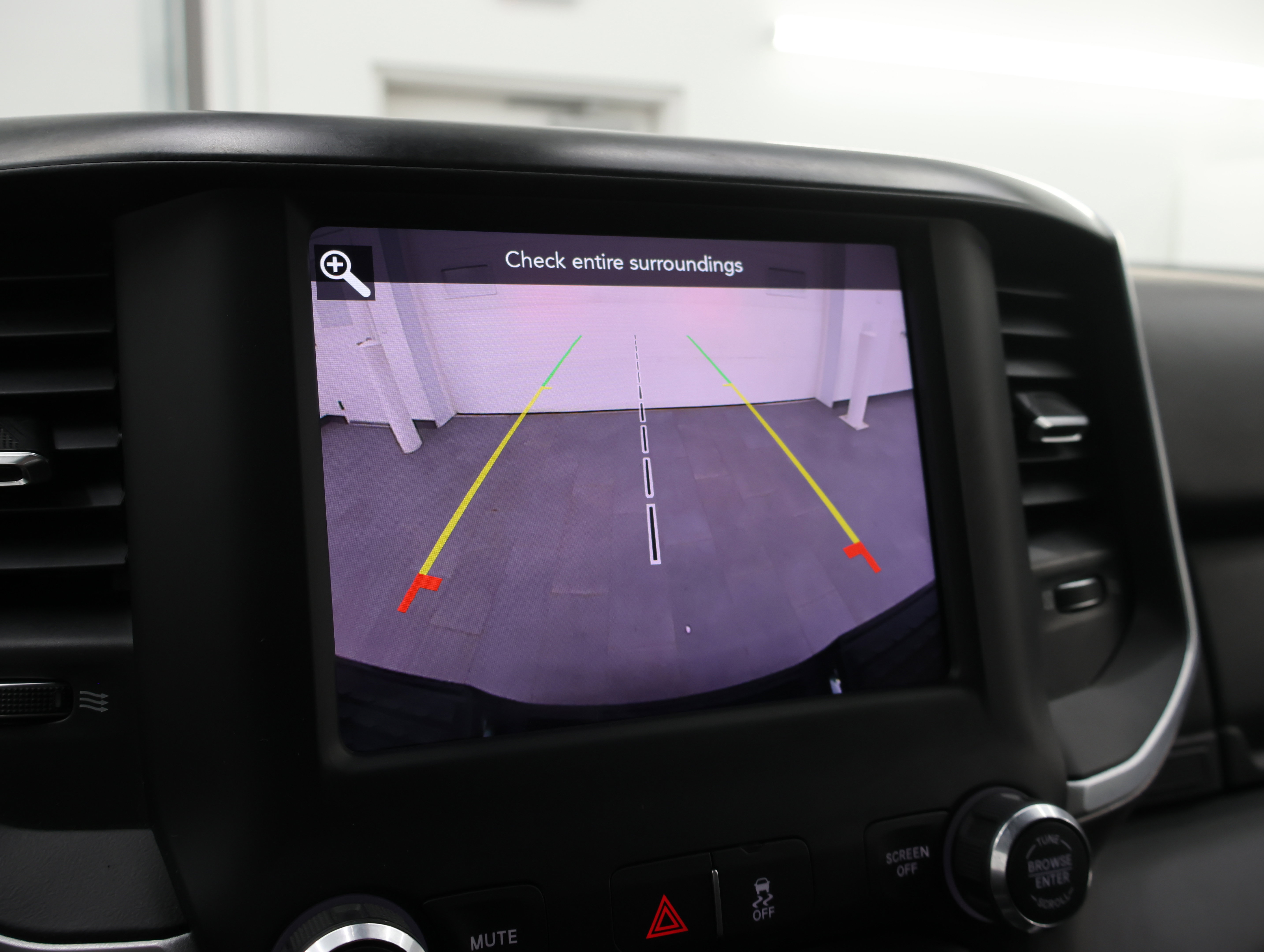 Used 2020 RAM 2500 Big Horn w/ Night Edition AWD/4WD image 16
