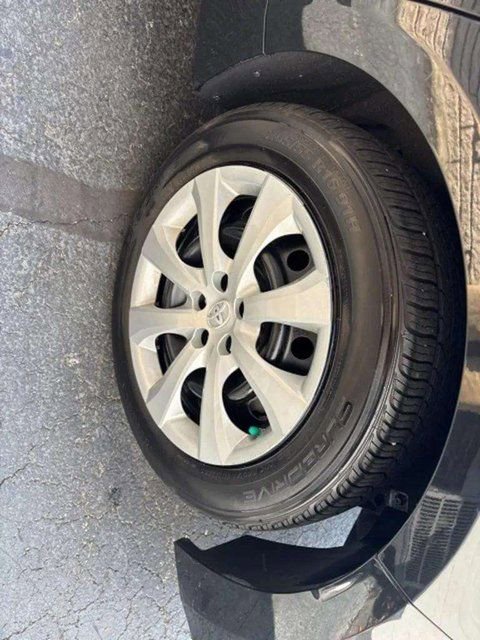 Used 2022 Toyota Corolla LE image 15