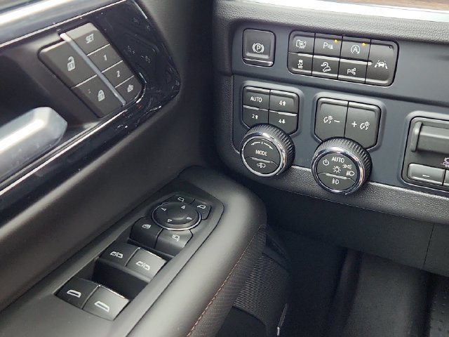 New 2026 Chevrolet Tahoe High Country AWD/4WD image 22