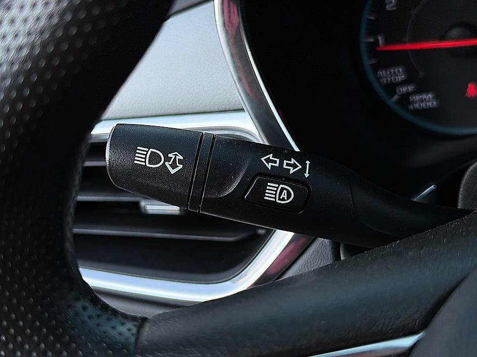 Used 2020 Chevrolet Equinox LS w/ LS Convenience Package FWD image 20