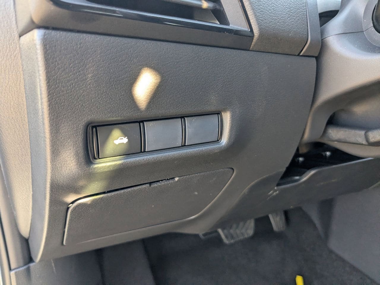 New 2026 Nissan Sentra SV FWD image 15