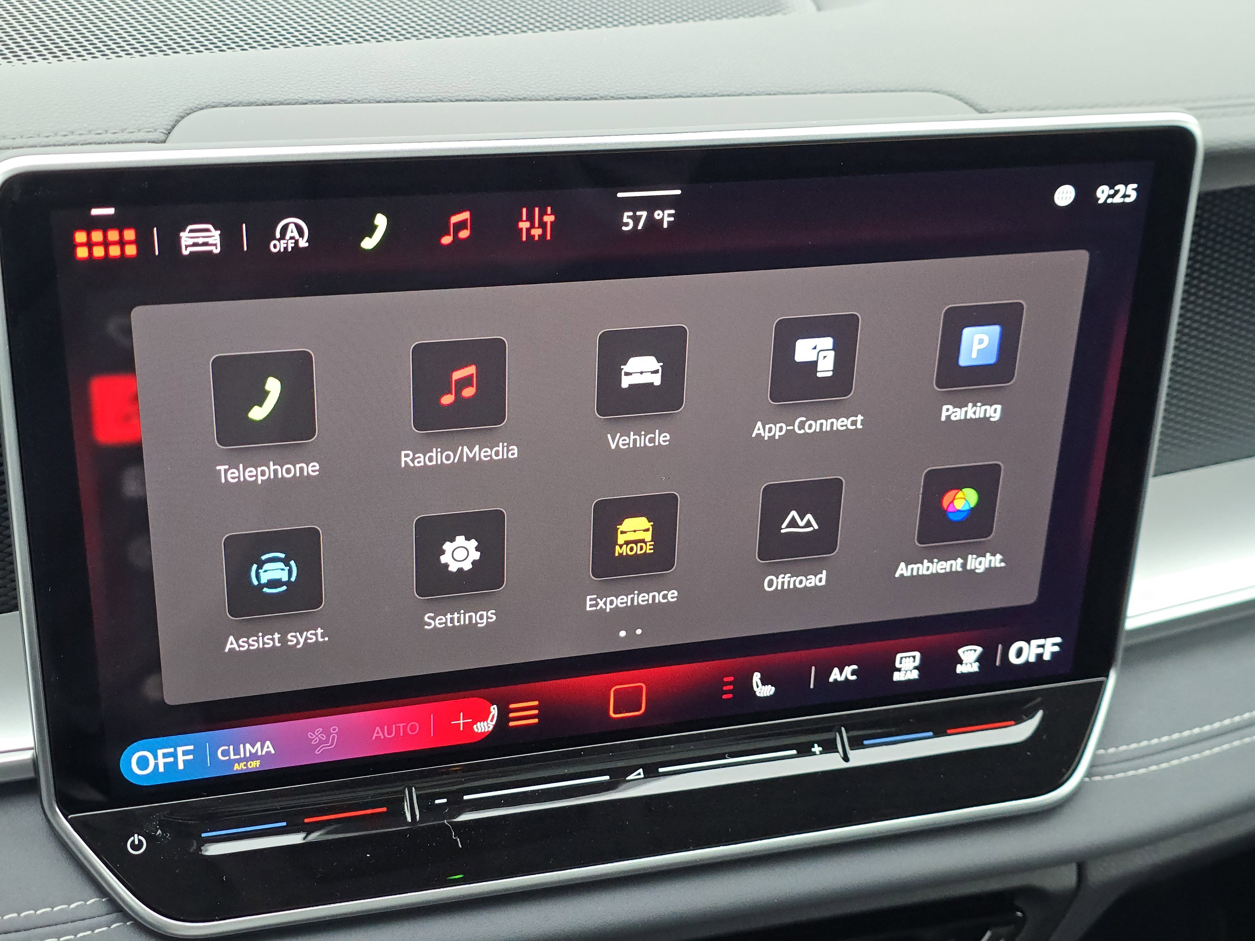 New 2026 Volkswagen Tiguan SE AWD/4WD image 14