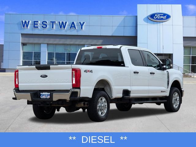 Used 2025 Ford F350 XLT AWD/4WD image 3