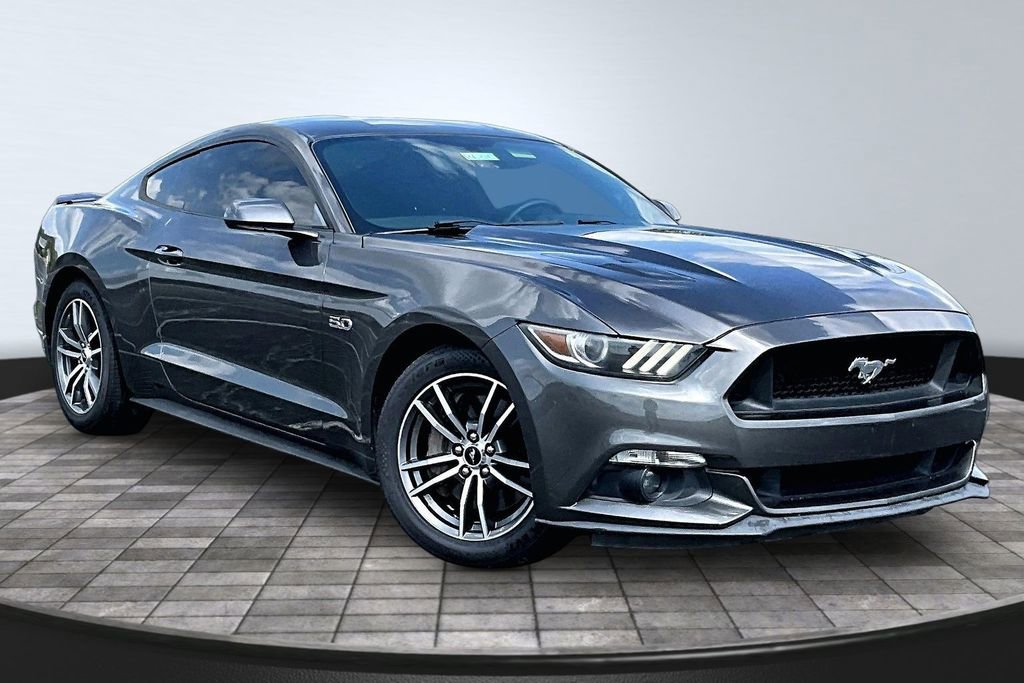 Used 2015 Ford Mustang GT RWD image 12